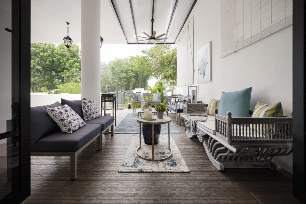 Coastal Living, ouyside of house