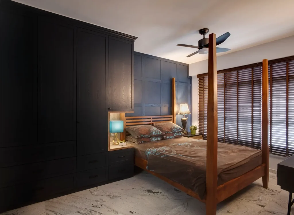 Traditional Chic bedroom