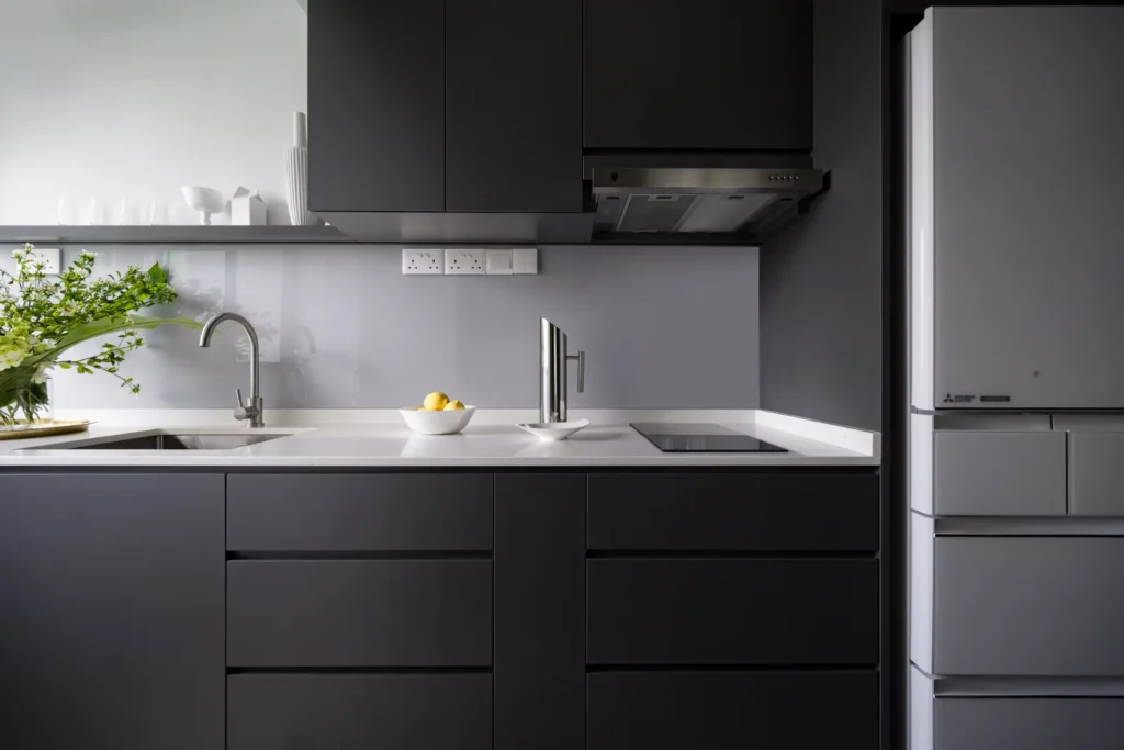 back to black-kitchen design